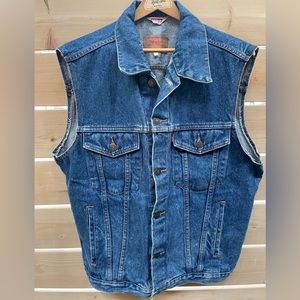 Men’s vintage Levi’s jean trucker vest size M